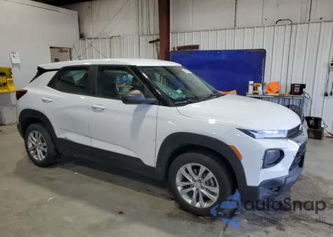 2021 Chevrolet Trailblazer Ls z USA, uszkodzony, nr VIN KL79MNSL4MB020470